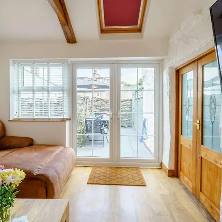 Hébergement de vacances 3 Bed In Grange-over-sands Oc-83368 *